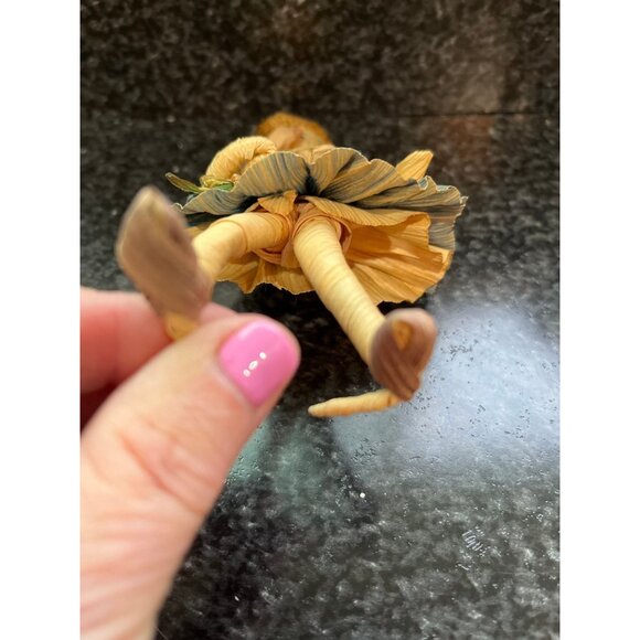 Vintage Handmade Corn Husk Doll 2 Layer Blue Beige Skirt Holding Flower Bouquet - Picture 8 of 9